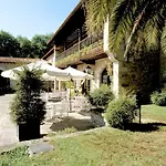 De 3*