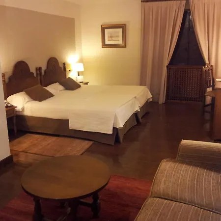 Hotel De Santillana Altamira