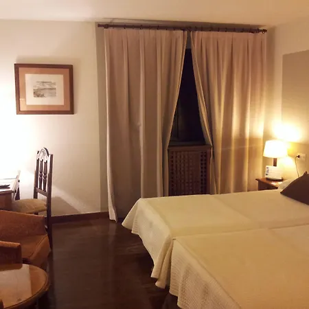 Hotel De Santillana Altamira
