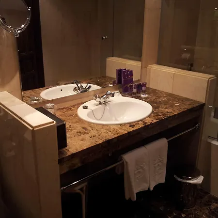 De 3* Santillana del Mar